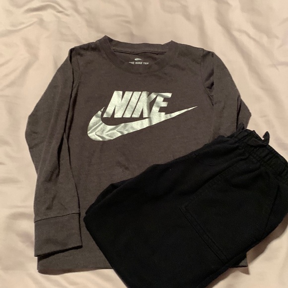 Nike Other - 🎉2/$15 Kids Clothing Sale🎉Nike Top & Circo Bottom Outfit